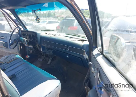 1982 Chevrolet C20 из США, поврежденный, VIN 1GCGC24M6CJ114288
